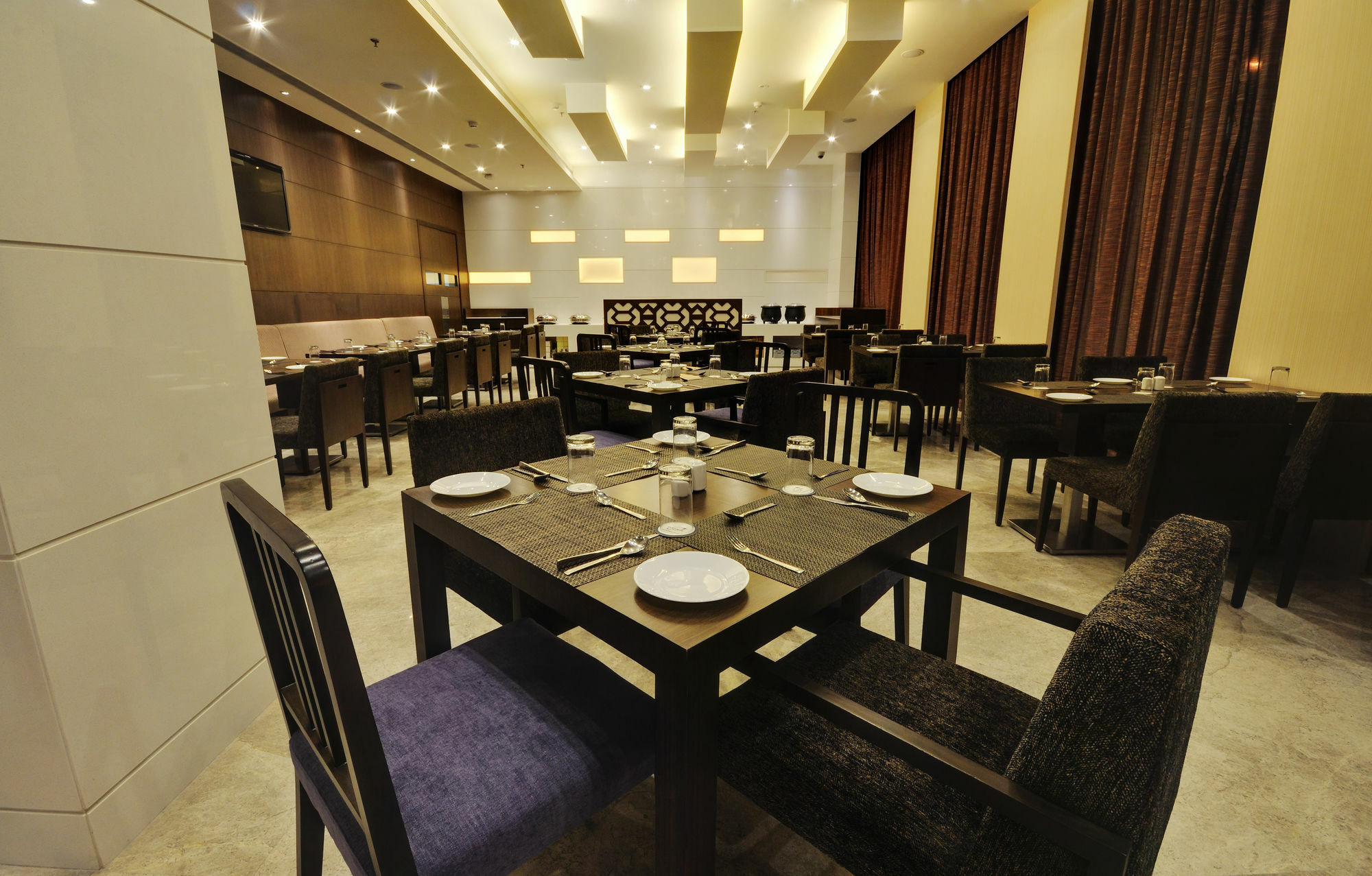Hotel Platinum Rajkot Exterior foto